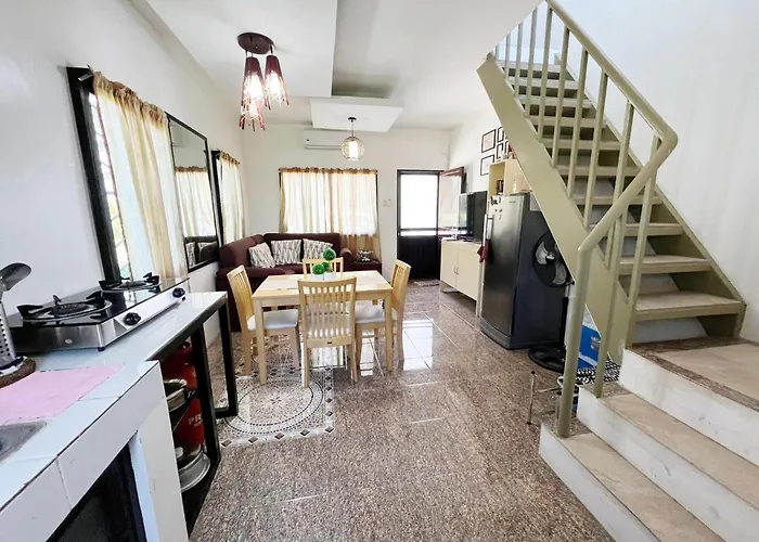 Beach Resorts Walking Distance To The Town House