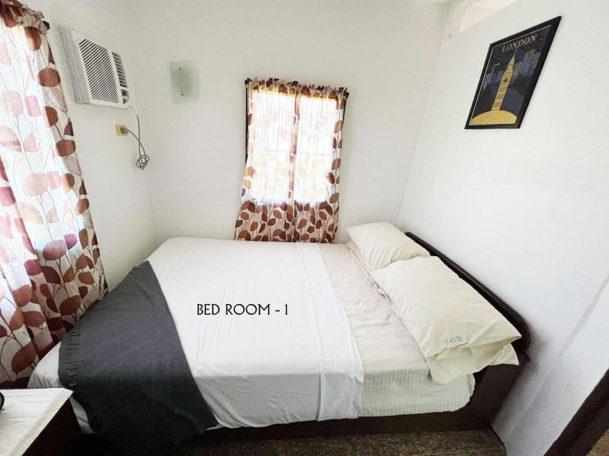 Walking Distance To The Town House Holiday home *